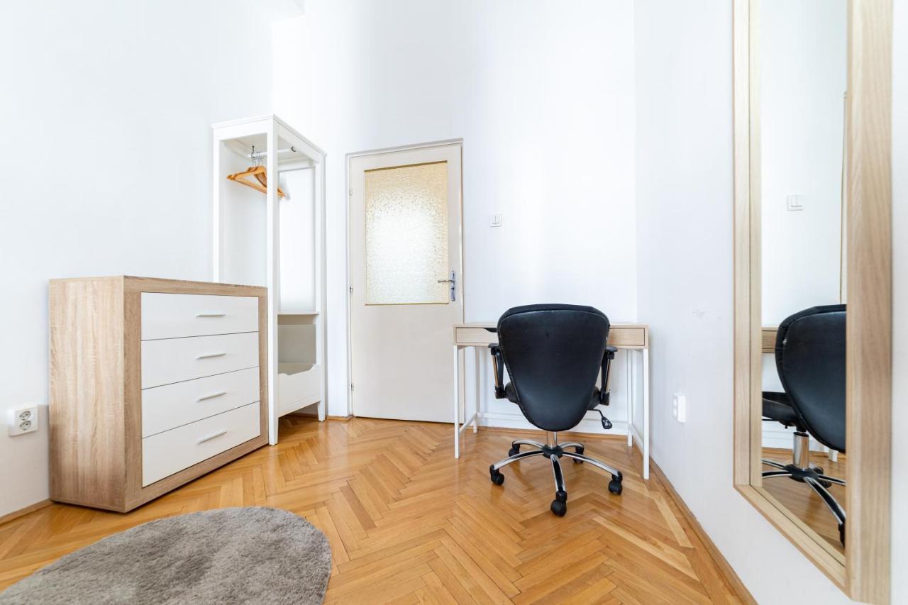 W25 Smart Apartment Budapesta Exterior foto