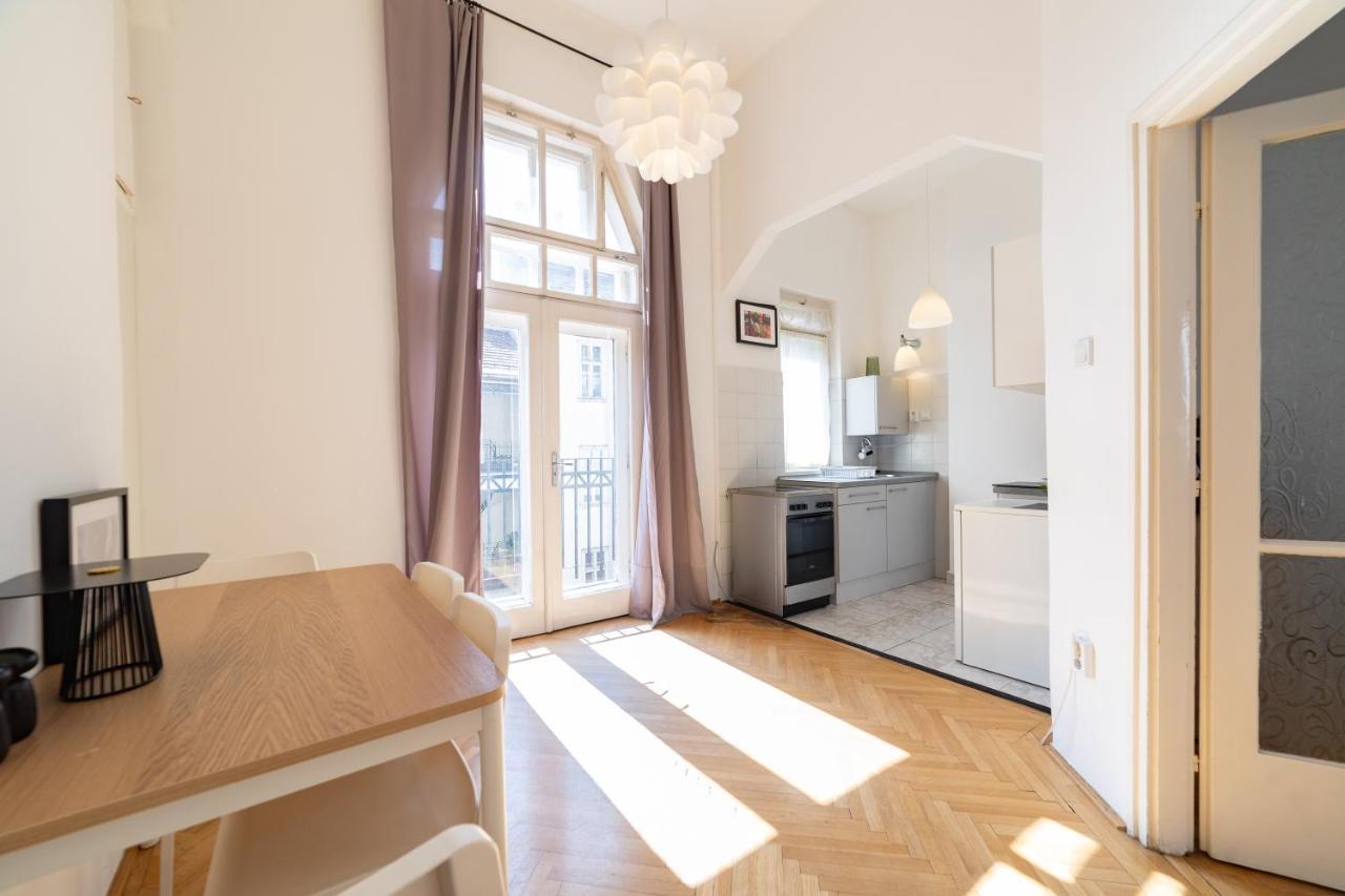 W25 Smart Apartment Budapesta Exterior foto